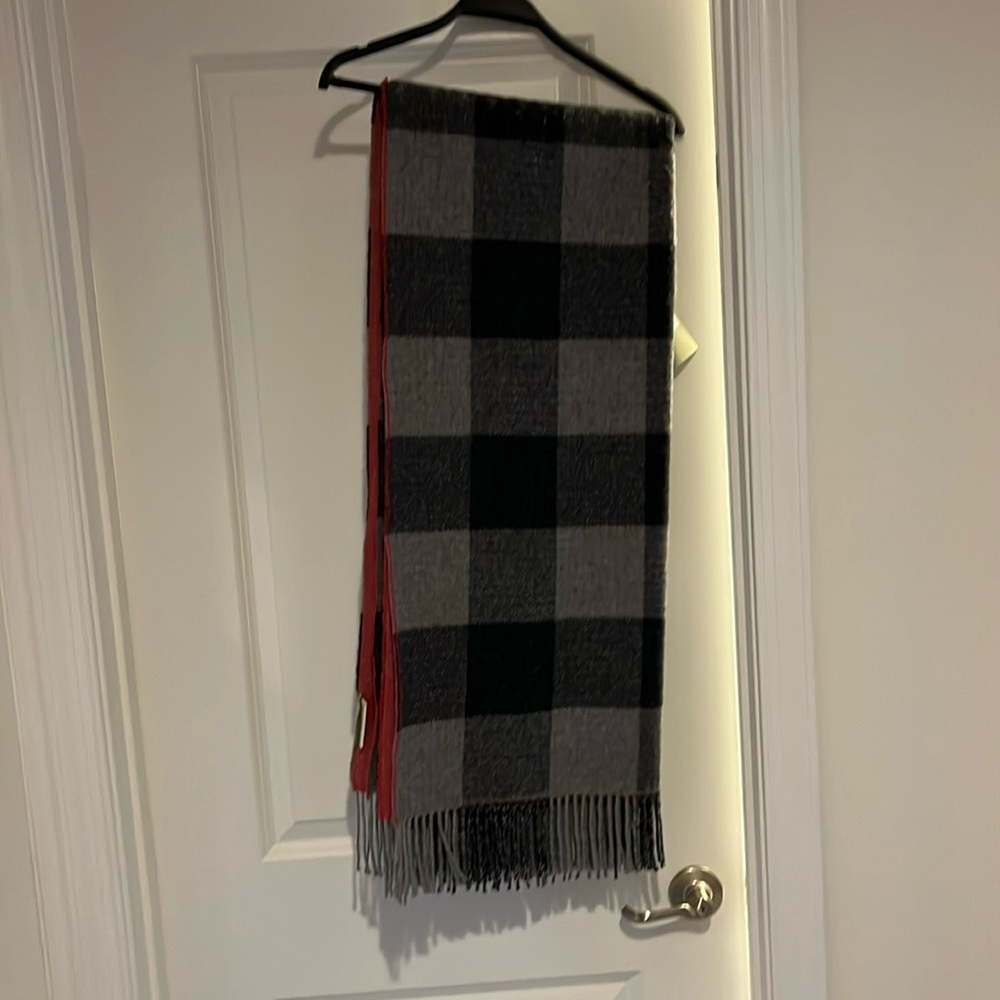Lanerossi Green Label 51”x67” Fringe Throw Blanket grey red Lithuania Lane Rossi
